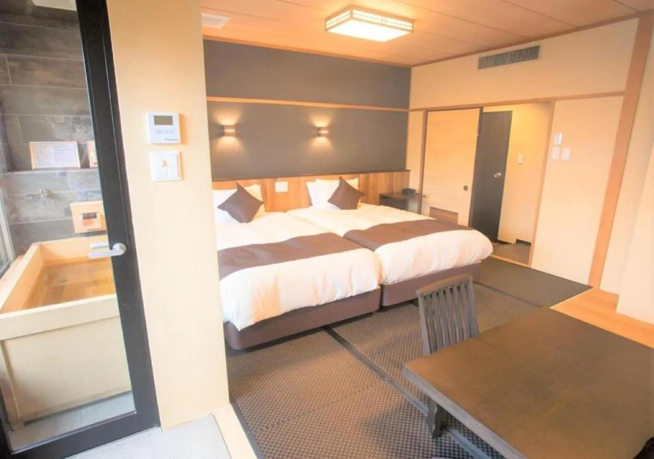 Livemax Resort Hakone Ashinoko 3*,
